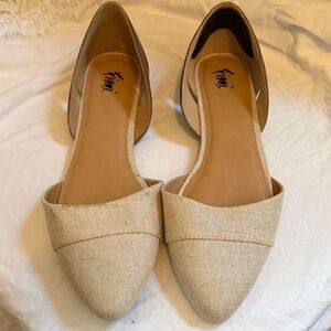 Fioni Tan Flats size 10